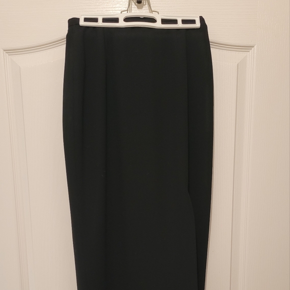 Skirt - Picture 2 of 2